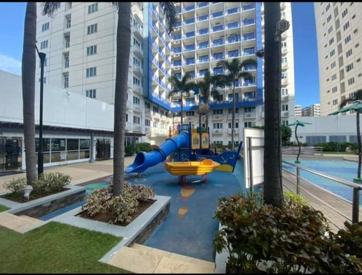 Yhanz Z Sea Residences Pasay Eksteriør bilde