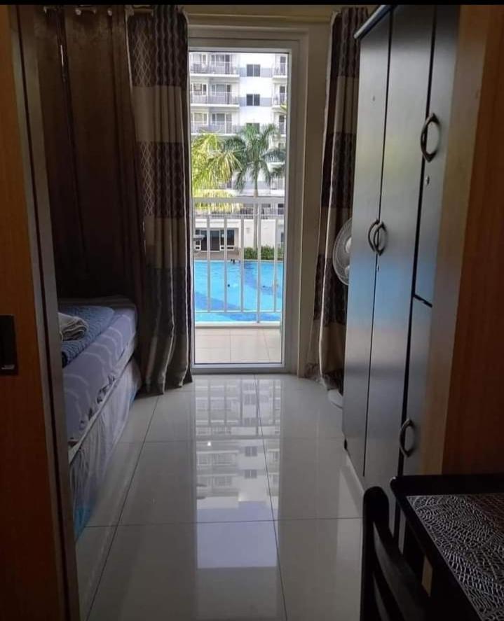 Yhanz Z Sea Residences Pasay Eksteriør bilde