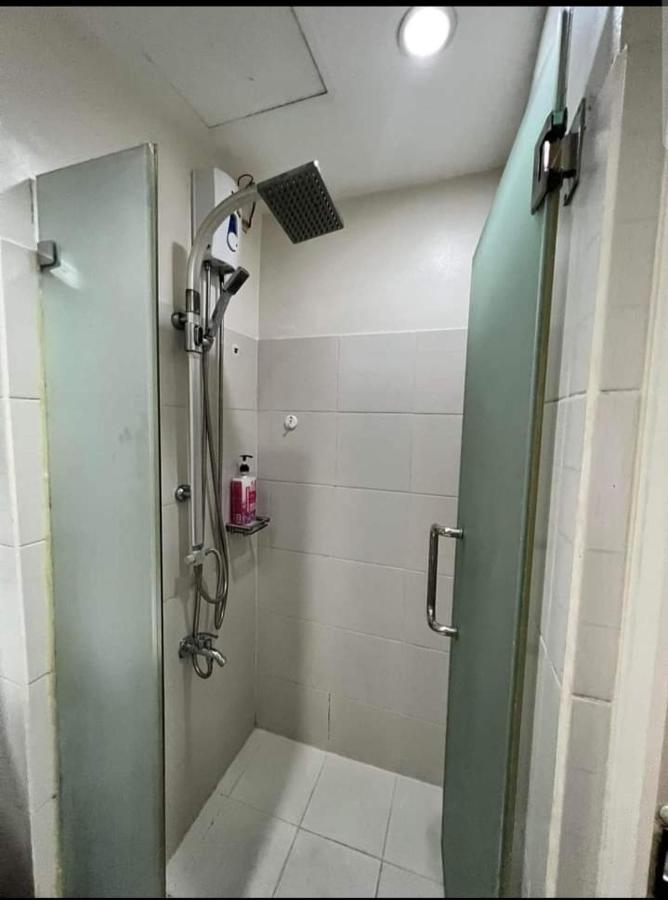 Yhanz Z Sea Residences Pasay Eksteriør bilde
