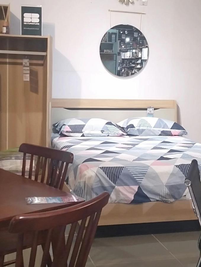 Yhanz Z Sea Residences Pasay Eksteriør bilde