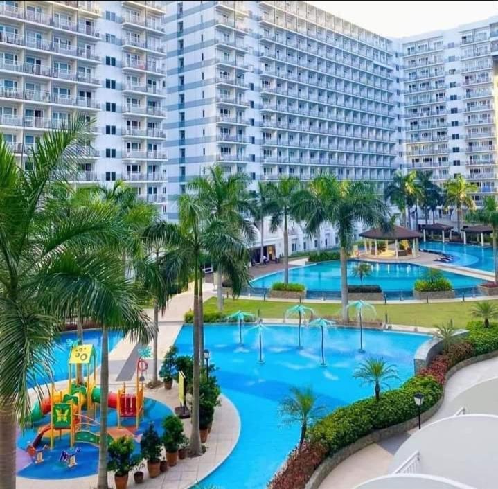 Yhanz Z Sea Residences Pasay Eksteriør bilde