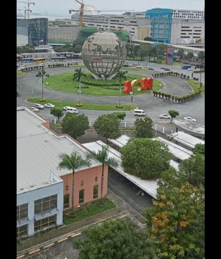 Yhanz Z Sea Residences Pasay Eksteriør bilde
