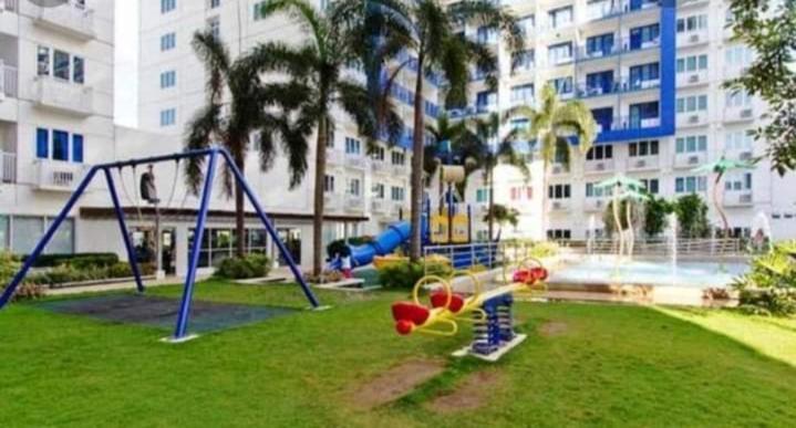 Yhanz Z Sea Residences Pasay Eksteriør bilde